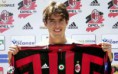 /album/galleria-foto-la-storia-di-kaka/kak%c3%a0-ragazzo1-jpg/
